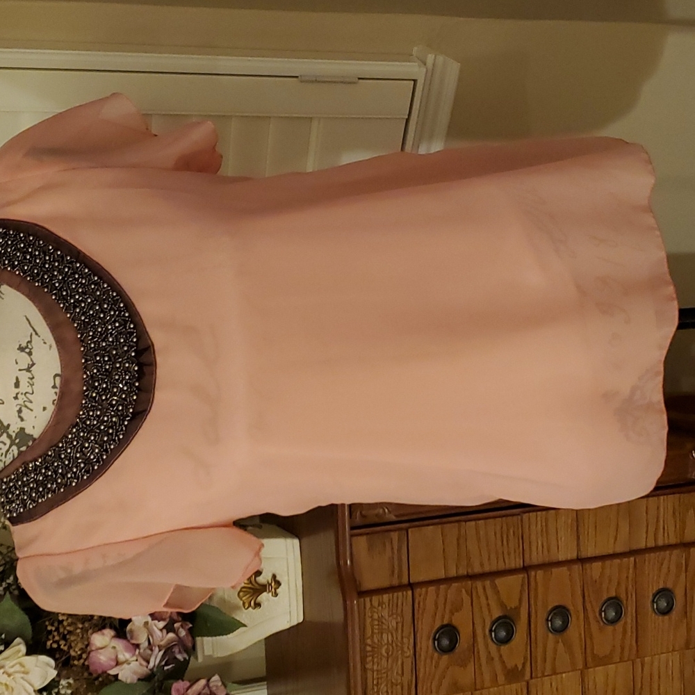 Peach Medium Top